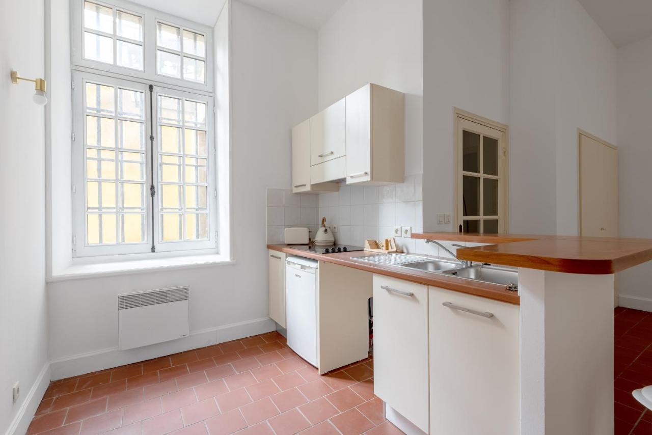 Superbe Appartement Avec Cour Dans La Bastide Carcasona Exterior foto